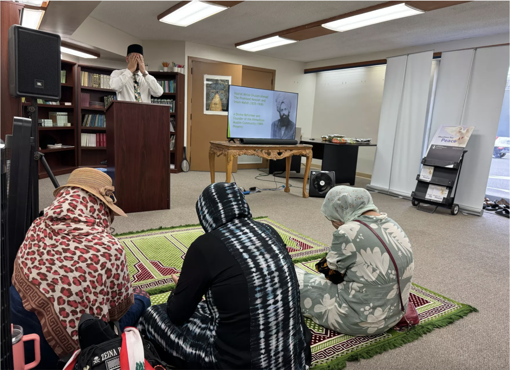 Iwilei mosque of the Ahmadiyya Muslim Community of Hawaiʻi